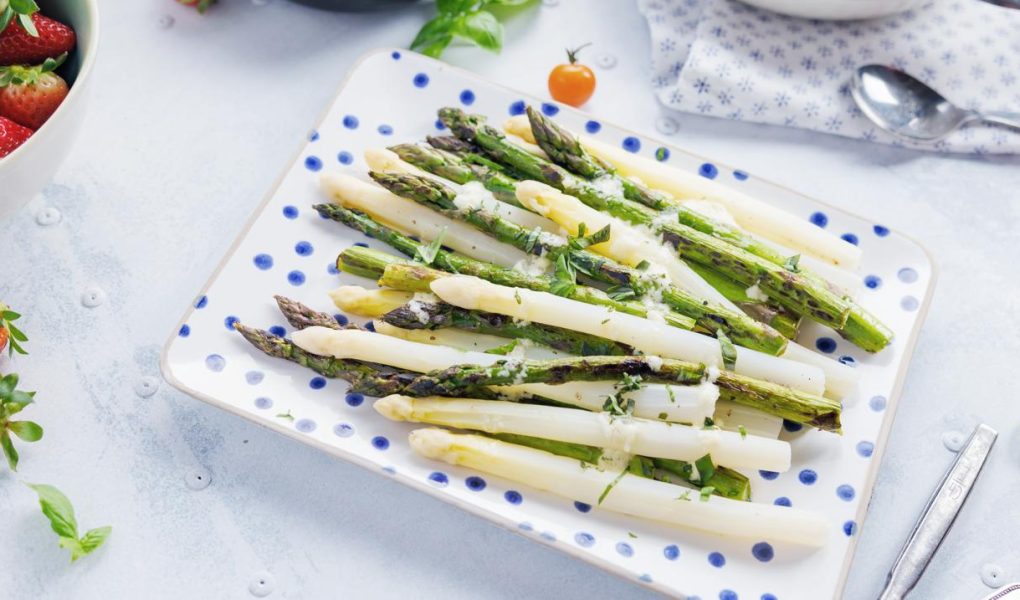 Asparagi bolliti