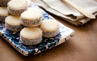 Biscotti al cocco morbidi