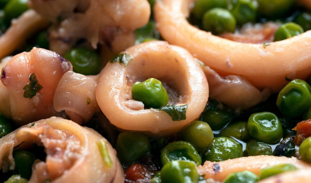 Calamari con piselli
