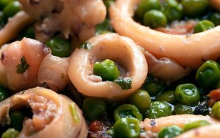 Calamari con piselli