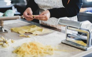 Cappelletti in brodo