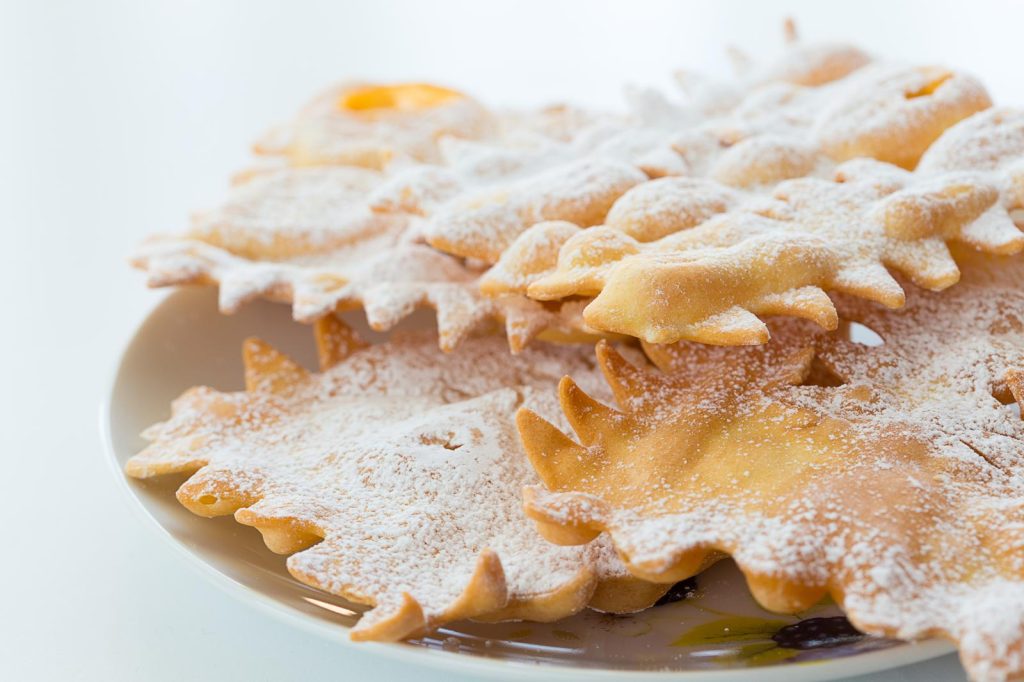 Chiacchiere napoletane