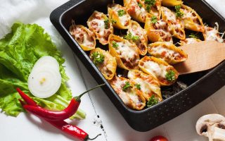 Conchiglioni ripieni al forno