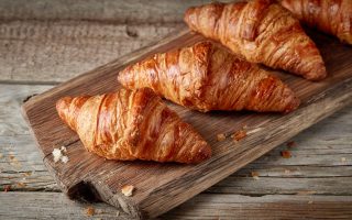 Cornetti di pasta sfoglia