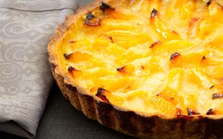 Crostata di pesche