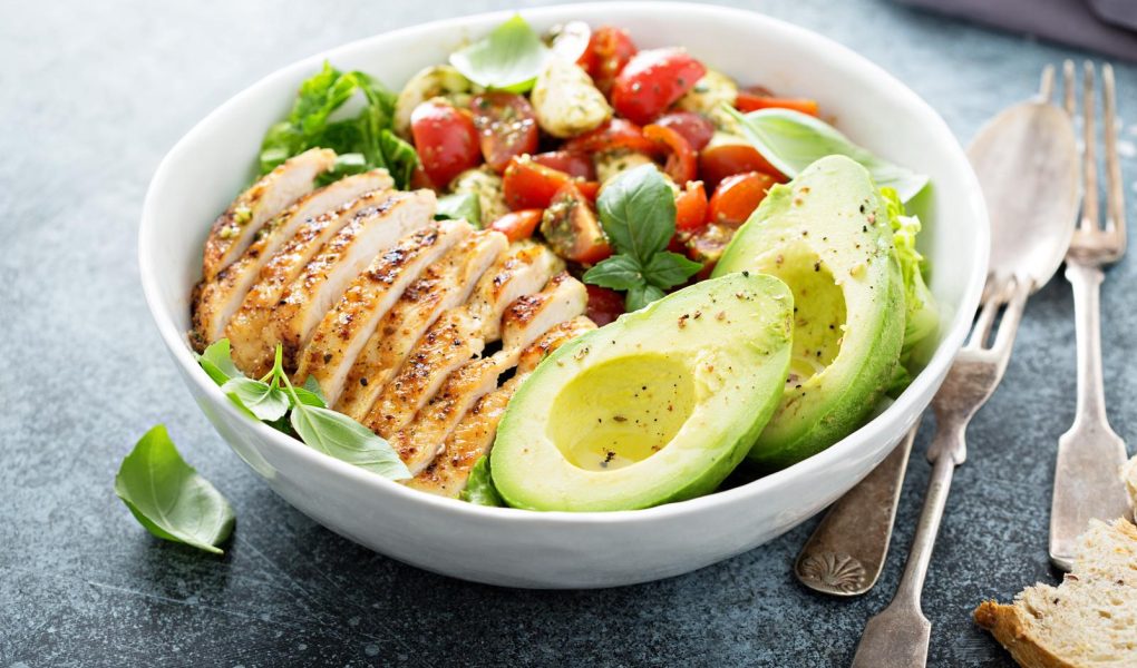 Insalata di pollo estiva
