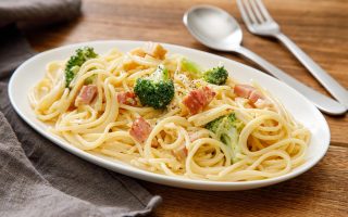 Pasta broccoli e pancetta