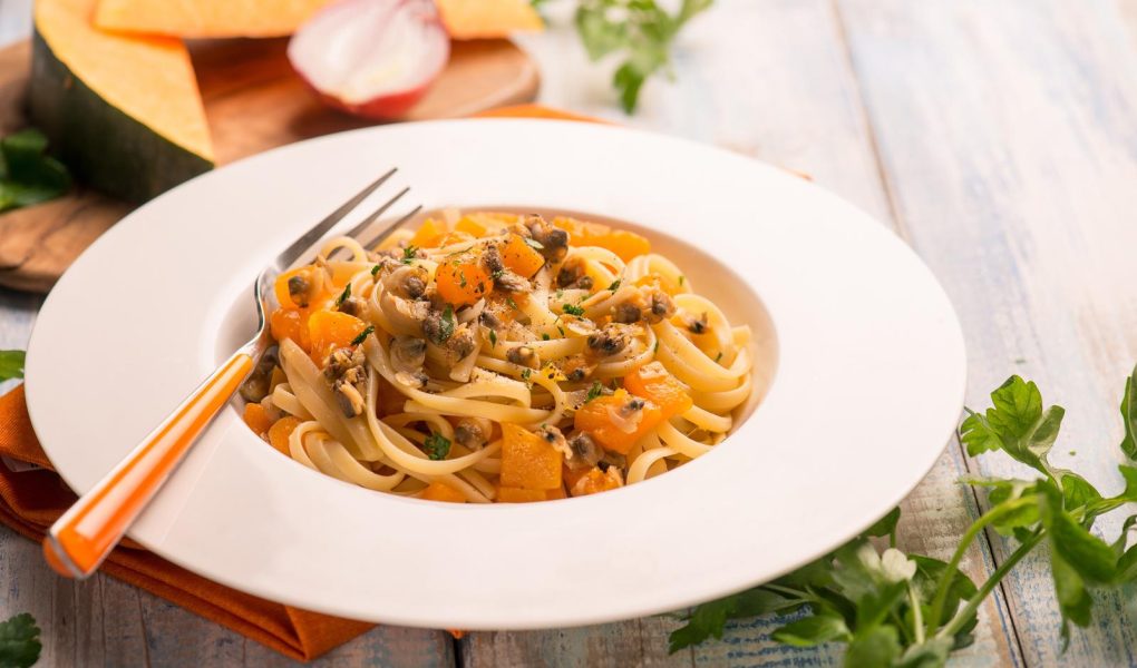 Pasta zucchine e salmone