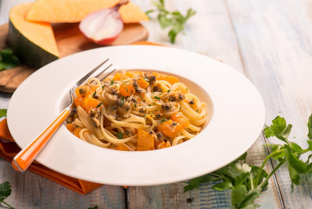 Pasta zucchine e salmone