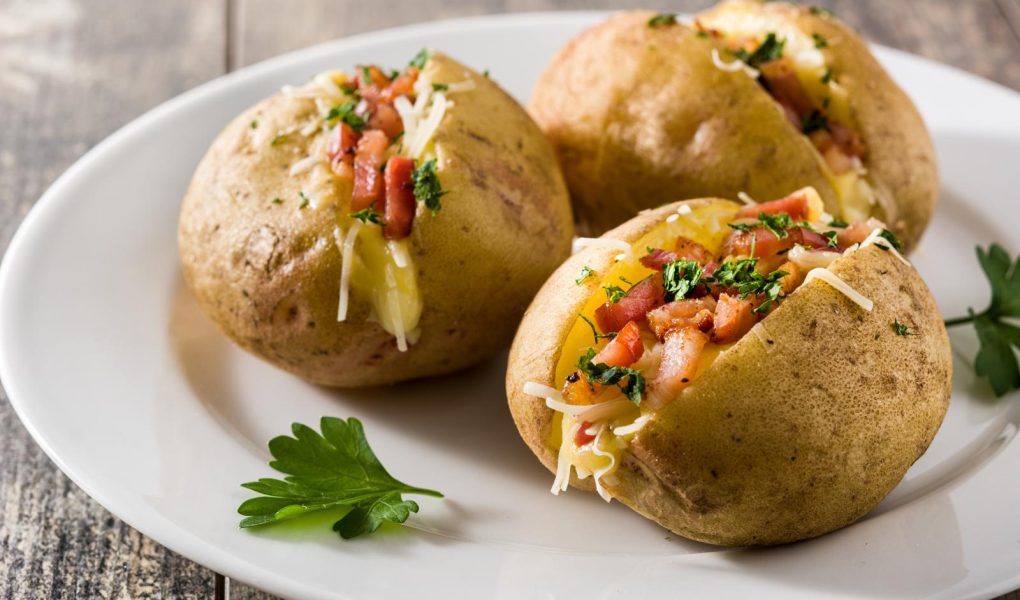 Patate ripiene al forno