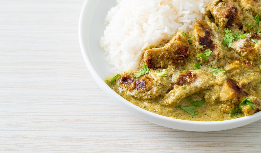 Pollo allo yogurt