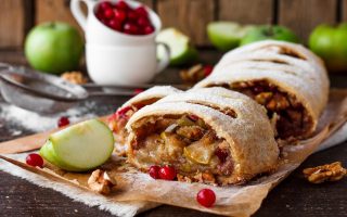 Strudel di mele con pasta sfoglia
