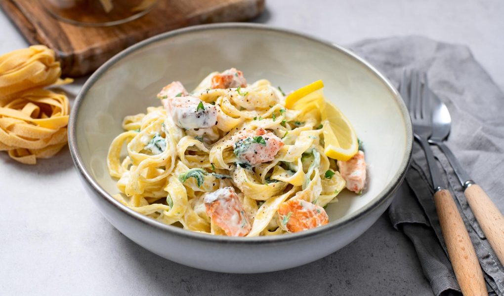 Tagliolini al salmone