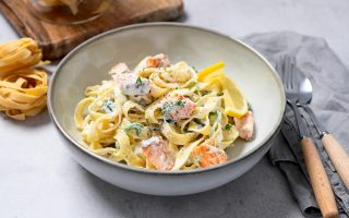 Tagliolini al salmone